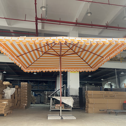 Tiltable Patio Umbrella with Wavy Edge