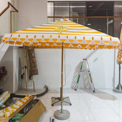 Adjustable Tilt Garden Parasol with Ruffled Trim