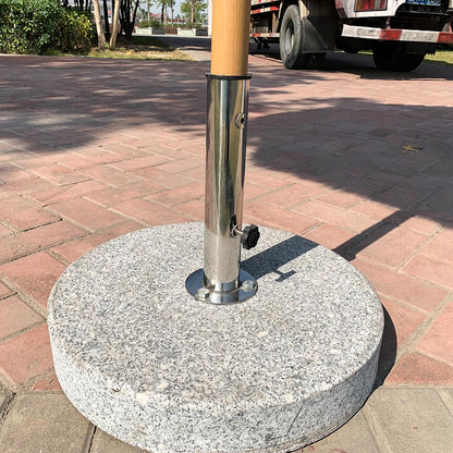 Simulation of a Straw Pillar Umbrella