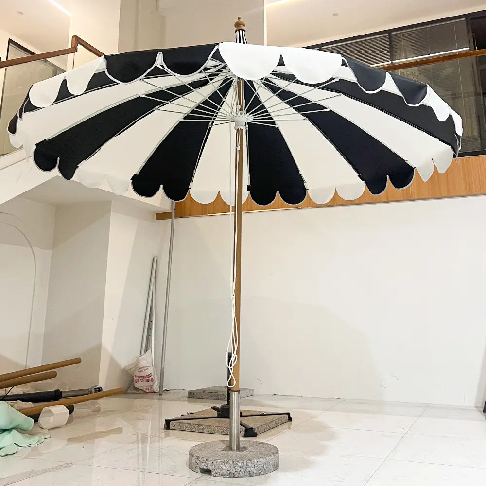 Black & White Pagoda Fiber Center Pole Pagoda Umbrella