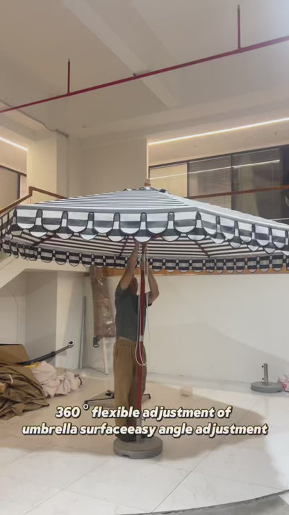 Tiltable Patio Umbrella with Wavy Edge